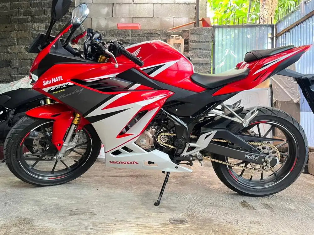 CBR 150R 2022 ABS