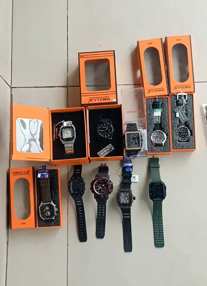 Di jual jam rumah murah aja pilih aja tahan air  wa dan hp buruan