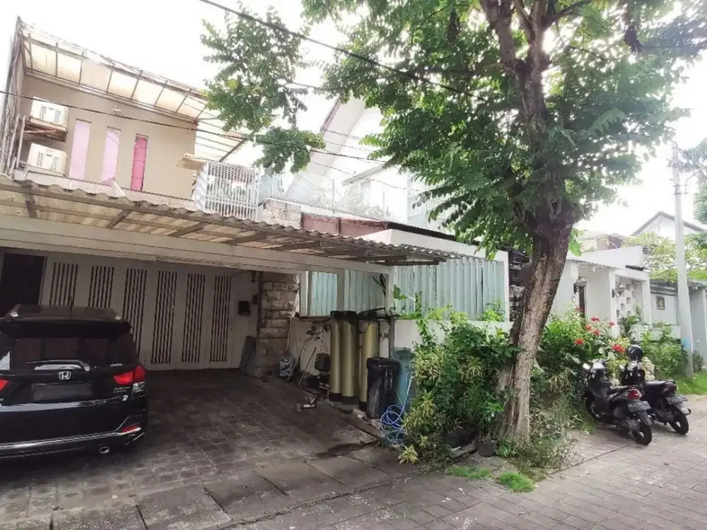 Rumah Mewah di Kompleks Elit Dijual, di Sunset Road, Kuta Area