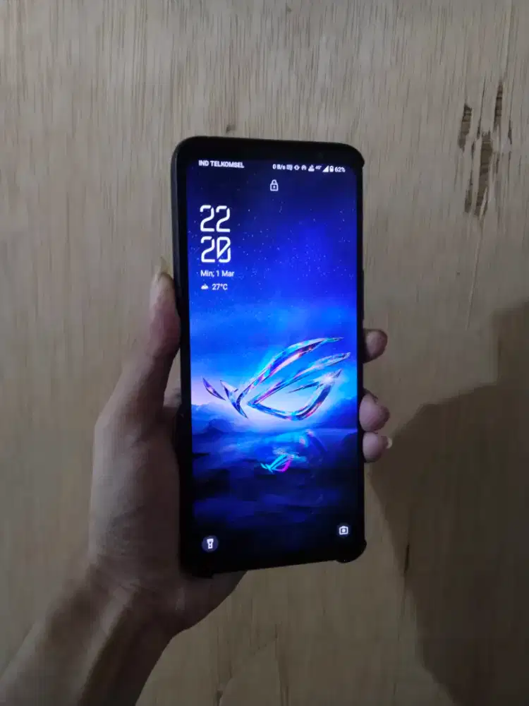 Asus rog Phone 7 12/256GB Black mulus nomines
