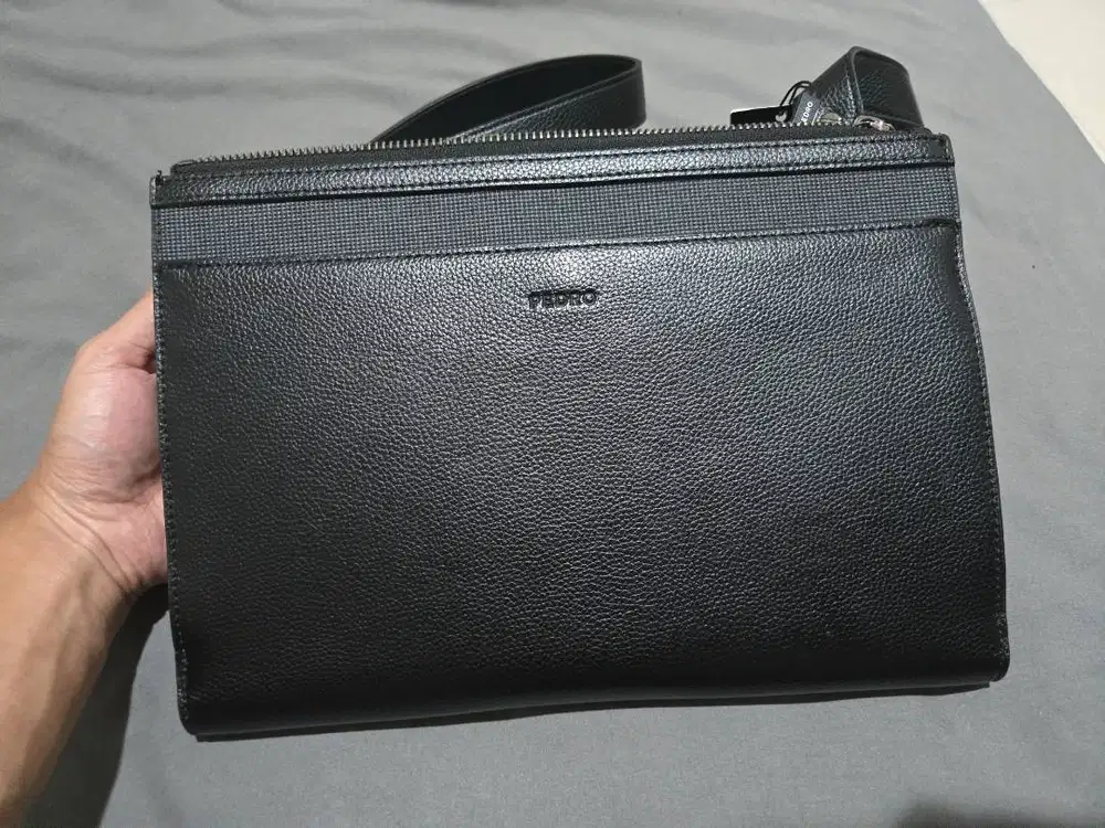 Tas Sling Bag Messenger Pedro Original Pria