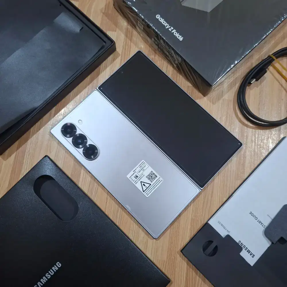 Samsung Galaxy Z Fold 6 12/512 SEIN Fullset