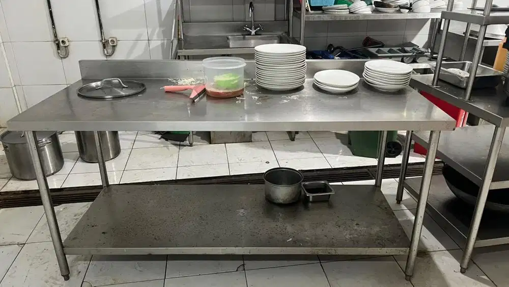 DIJUAL CEPAT MEJA STAINLESS 2PCS NEGOTIABLE