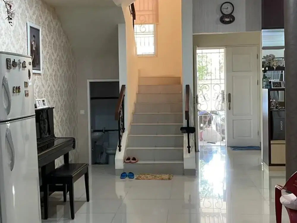 SIAP HUNI Dijual Rumah Alicante GADING SERPONG RENOVASI