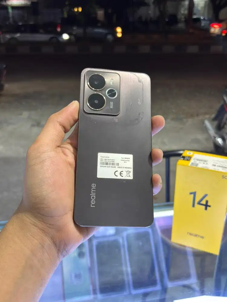REALME 14 5G Ram 8/256, Kondisi Mulus, Lengkap, Bergaransi.