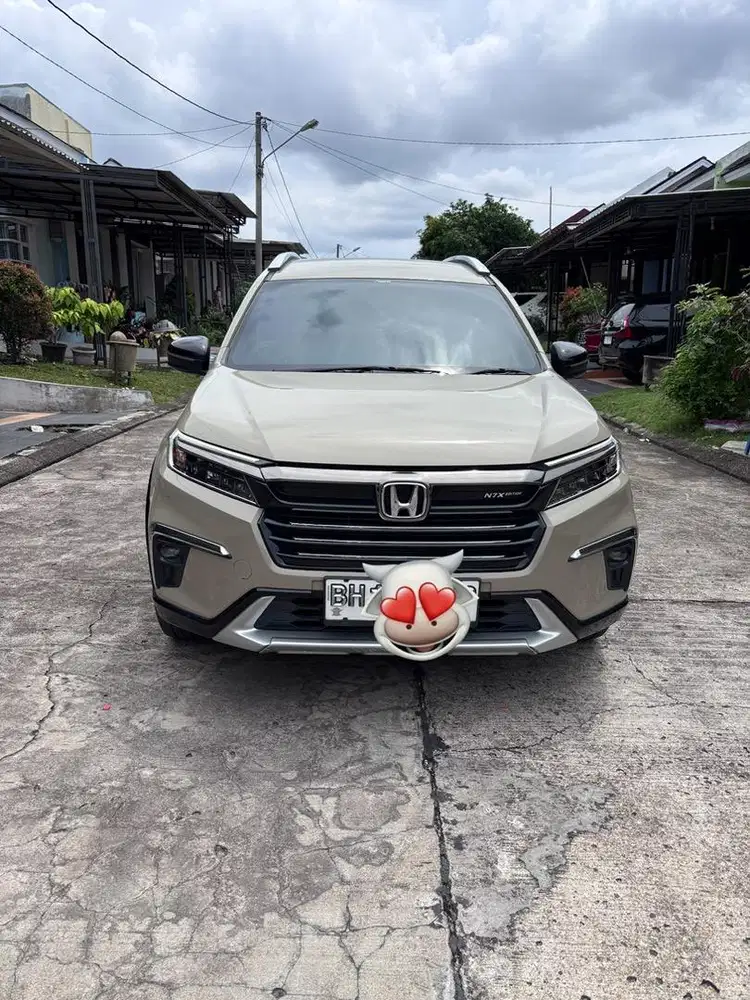 Dijual satu buah unit mobil N7X honda BRV warna gold