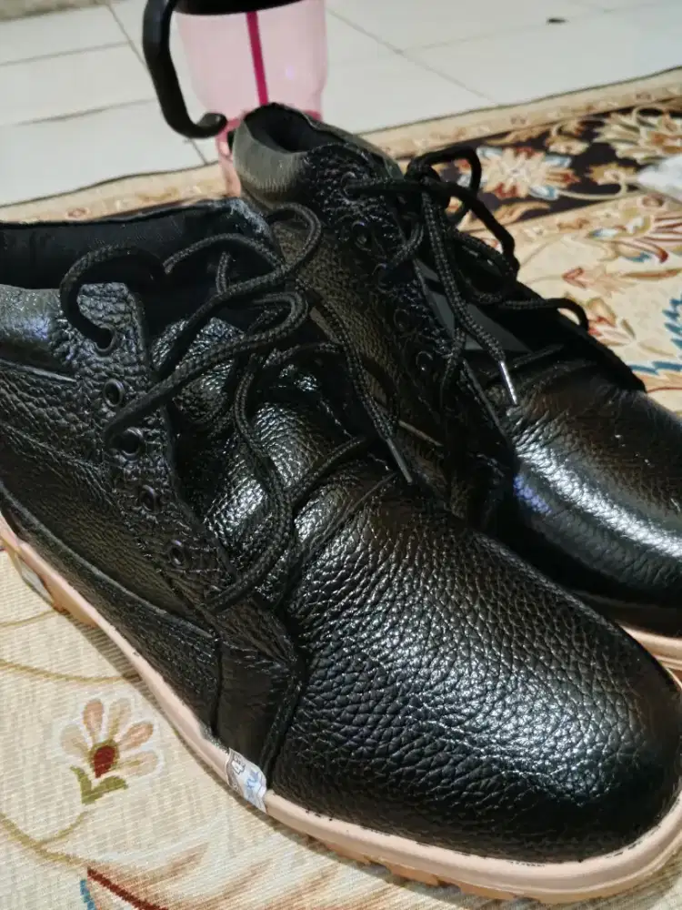 Sepatu leather asli sapi