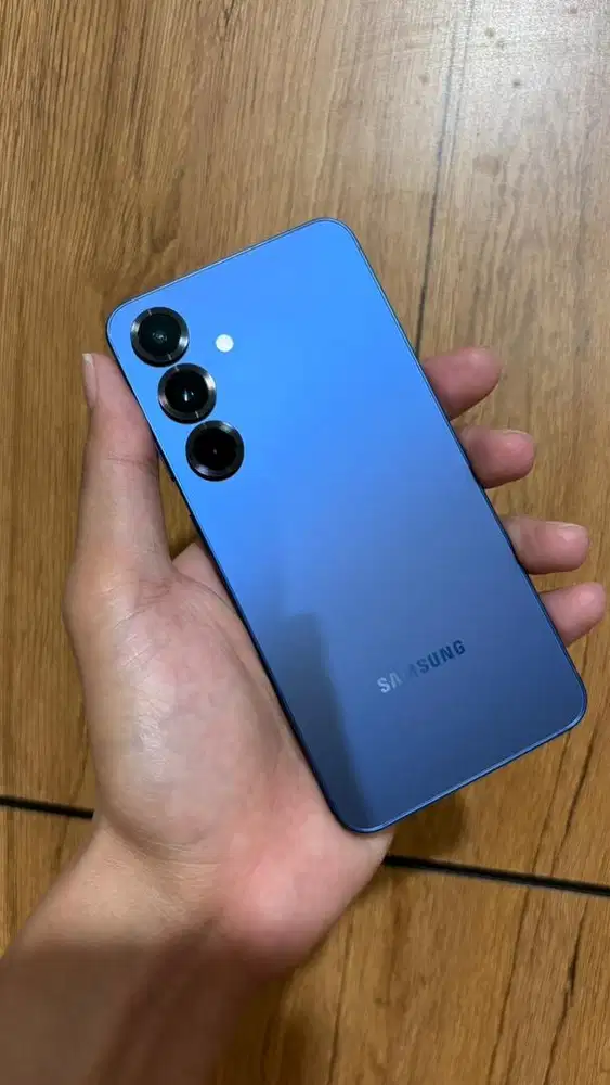 Samsung Galaxy S25 memory 256