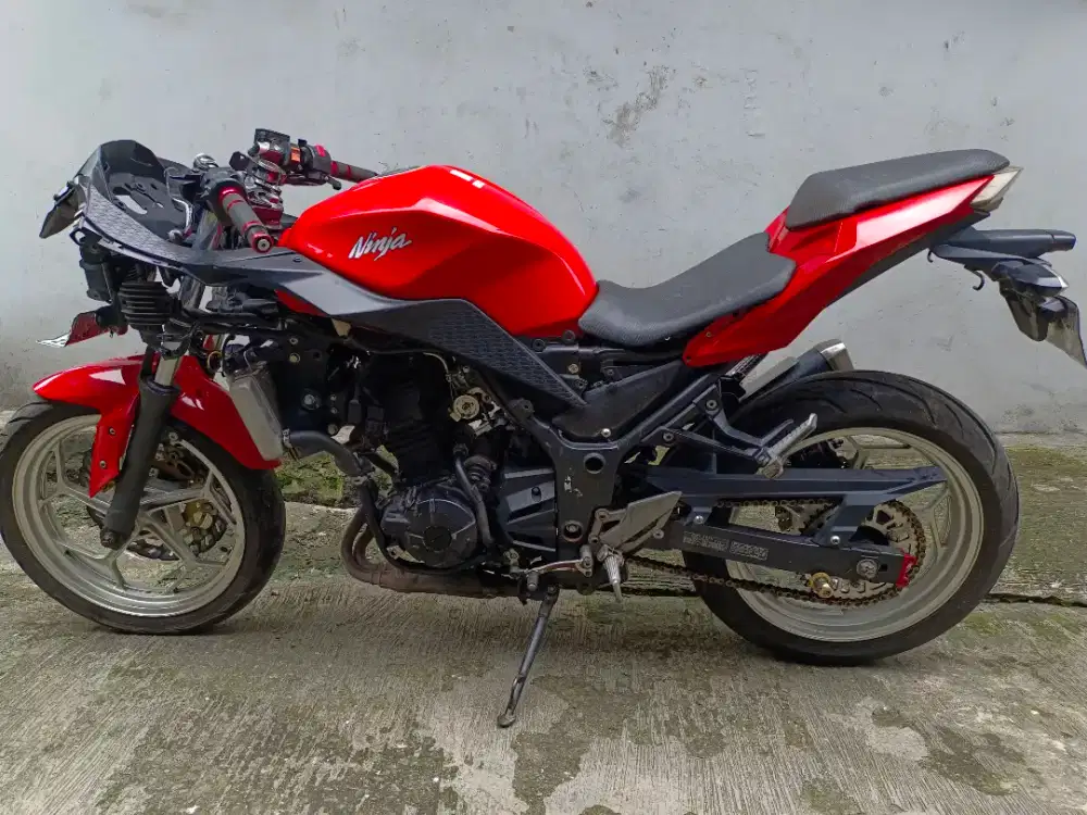 Kawasaki Ninja 250CC fi Dua Silinder Tahun 2015 Plat DB MesinHalus JOZ