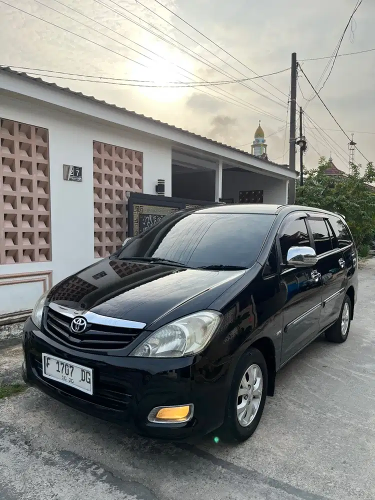 Toyota Kijang Innova 2008 Bensin