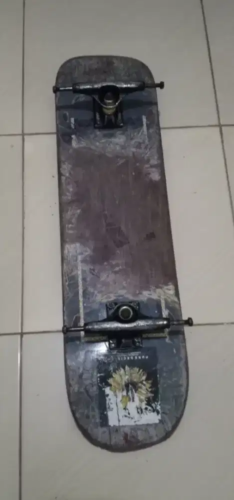 dijual skateboard layak pakai