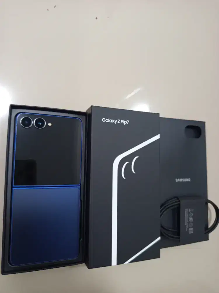 Samsung Z Flip 7 5g Ram 12/256Gb