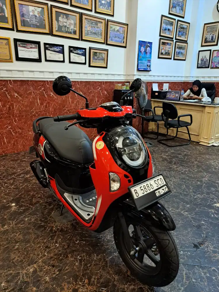 HUB IMA DP 500 RB SCOOPY KUNCI 2025 KM LOW . KTP DAERAH BISA KREDIT