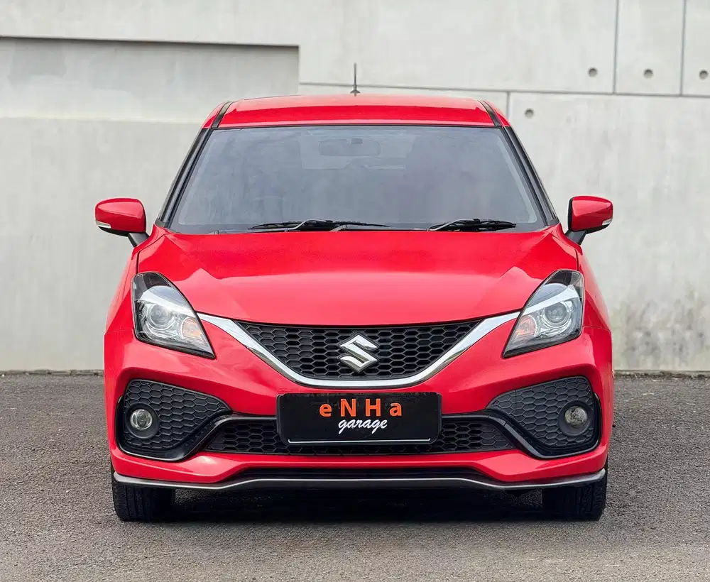 Baleno Hatchback Merah 2020