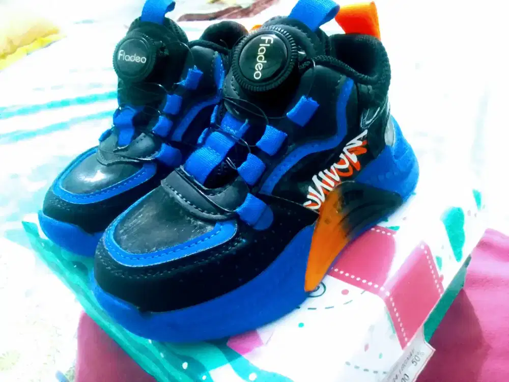Fladeo sepatu anak size 26