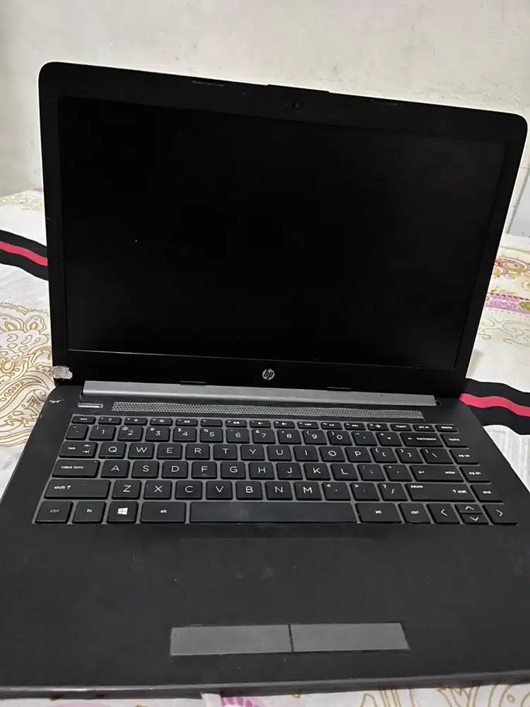 LAPTOP HP 240 G7