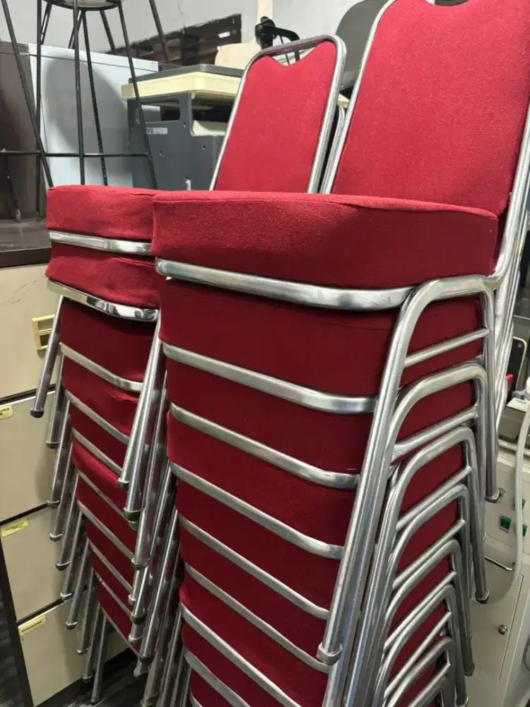 Kursi susun stainless