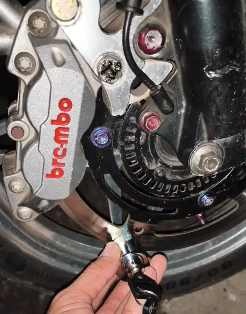 Nmax old kaliper Brembo Plus Breket Copy satu