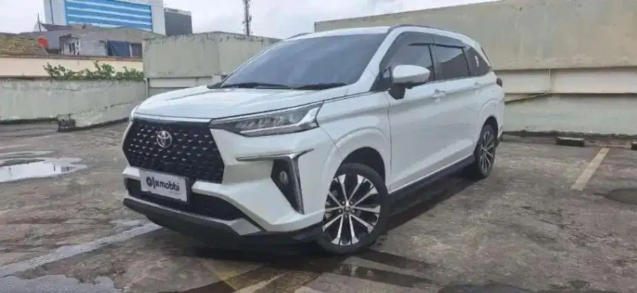 DP Rendah Toyota Avanza 1.5 New Veloz Q CVT TSS Bensin-AT 2022 KZQ