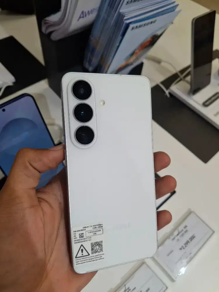 PRE ORDER SAMSUNG S26 BASIC 12/512 GB BONUS TOTAL 7 JUTA