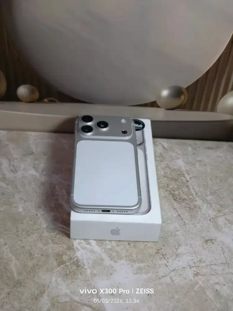 Iphone 17 pro 256gb silver