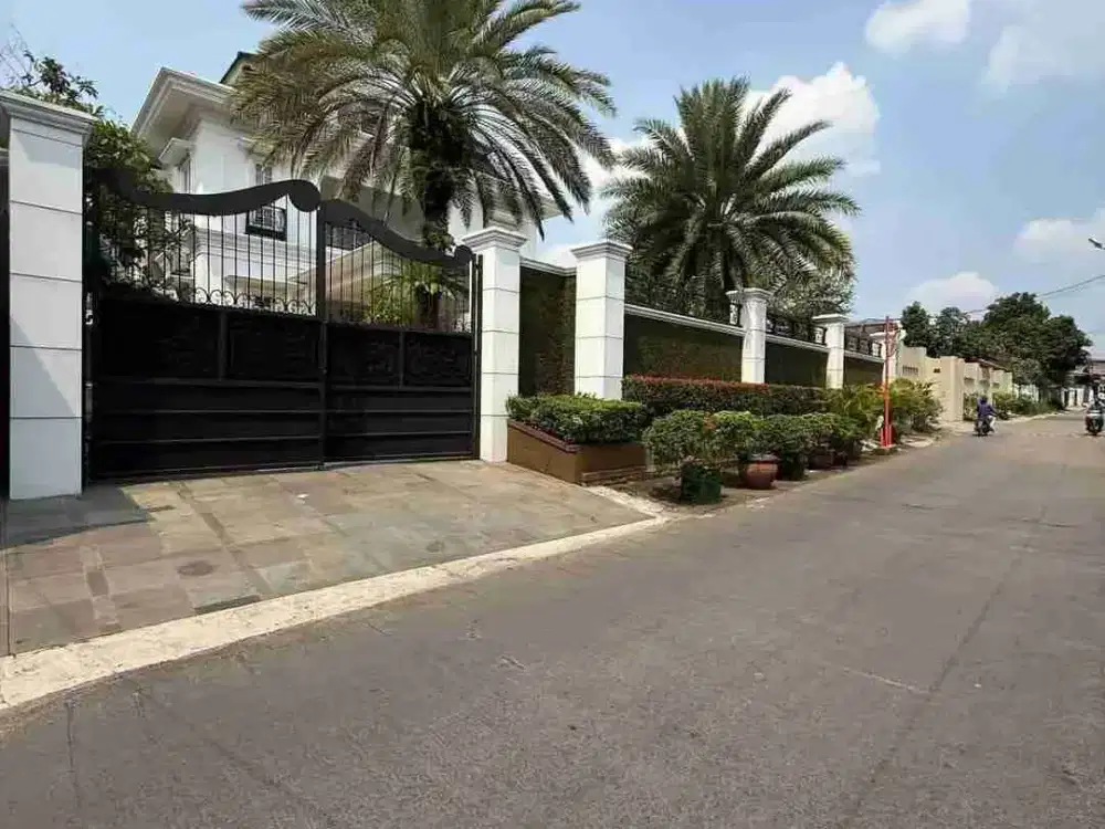 FOR SALE RUMAH MEWAH CIREUNDEU CIPUTAT TIMUR