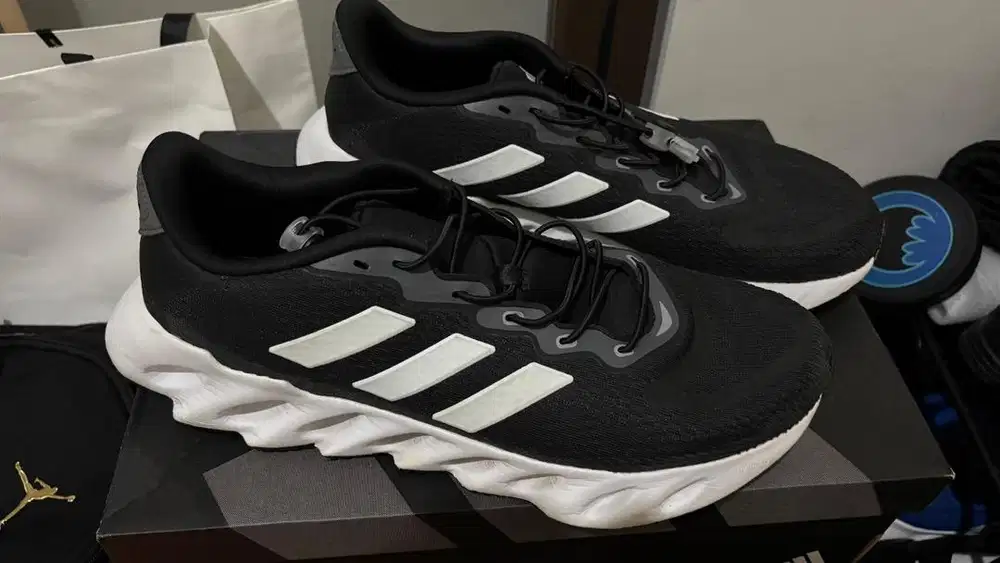 ADIDAS Switch Run M IF5720 / 20241