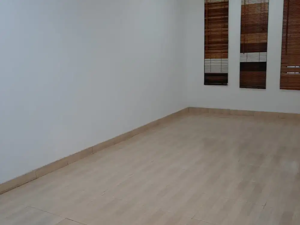 DIJUAL Rumah SIAP HUNI Taman HOLANDIA LIPPO KARAWACI UTARA