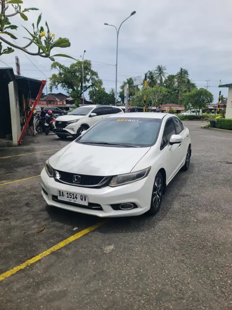 HONDA CIVIC FB 1.8 A/T 2015