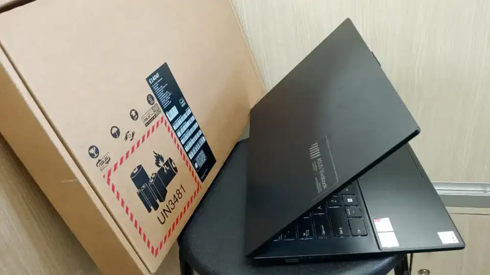 Dijual laptop Asus Vivobook GO 14/15 A1404F AMD RYZEN 3-7320 Grnsi on