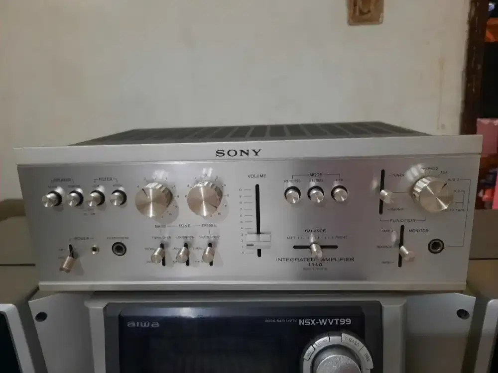 Amplifier sony ta-1140