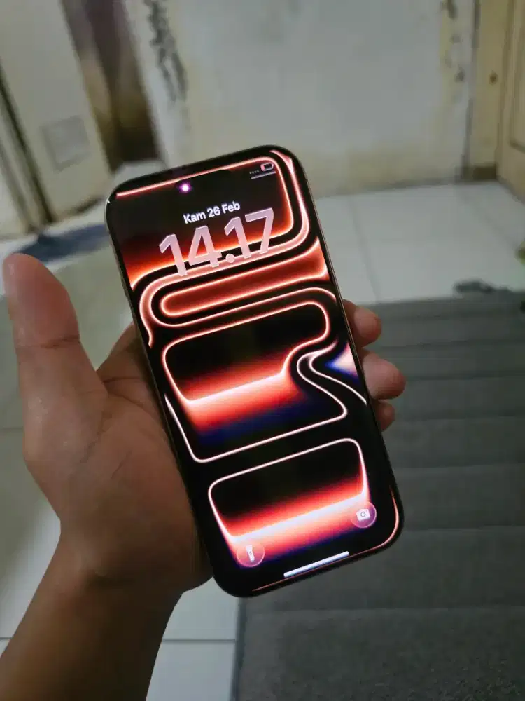 Iphone 16 pro inter 128 like new