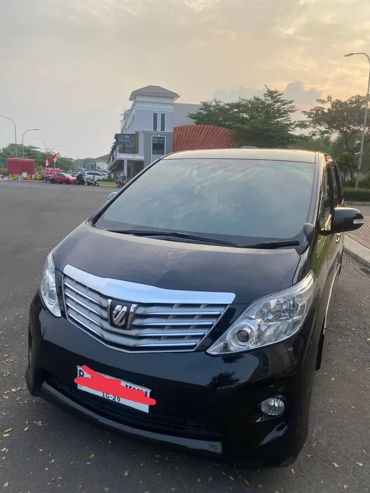 Jual Toyota Alphard 2012 AT