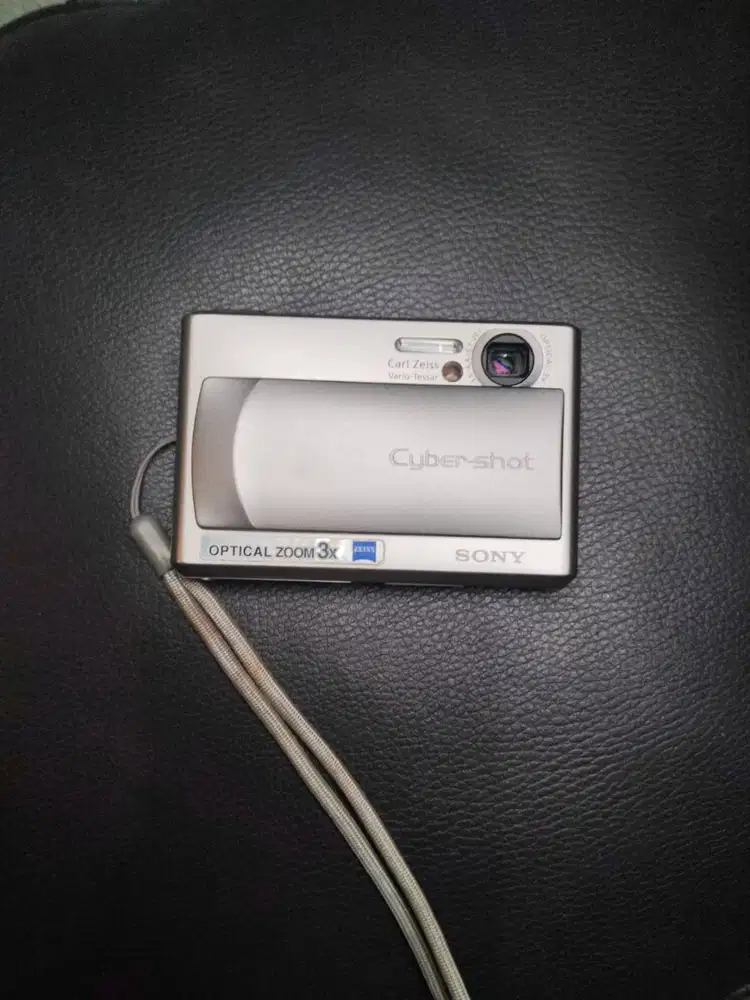 Sony Cybershot DSC-T1 Kamera Digital - Kondisi Rusak sesuai Gambar