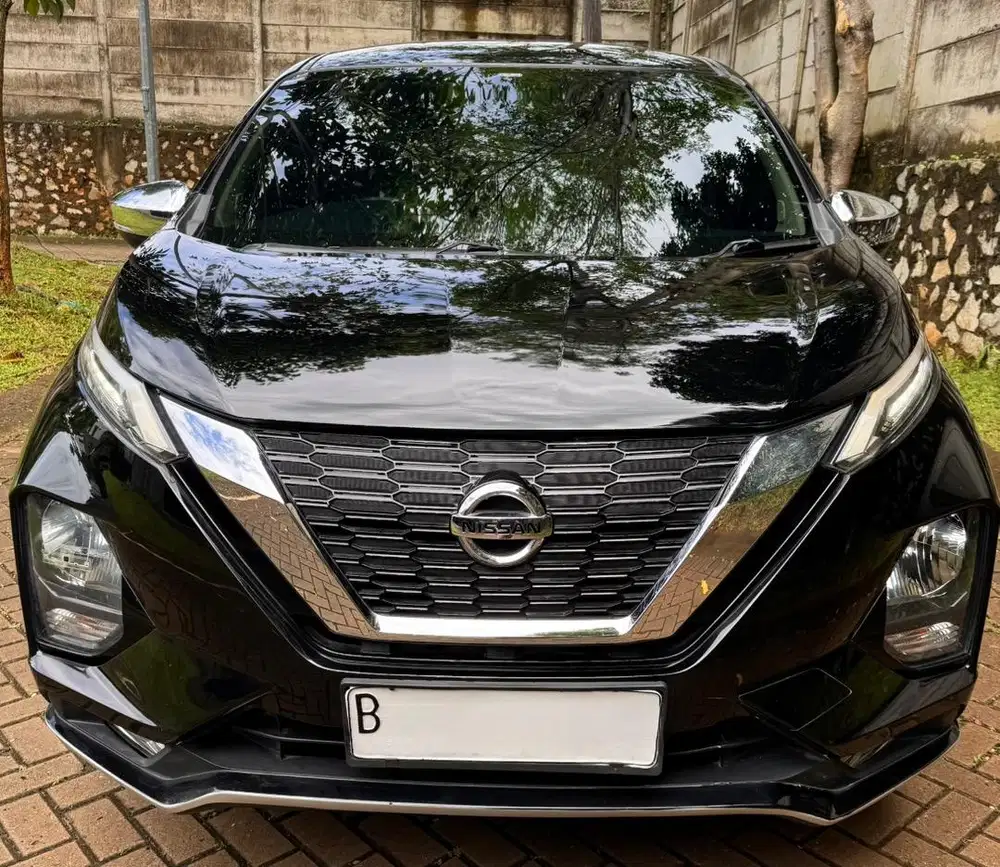 DIJUAL CEPAT – Nissan All New Livina VL 2019 – KM 68.570 ASLI!