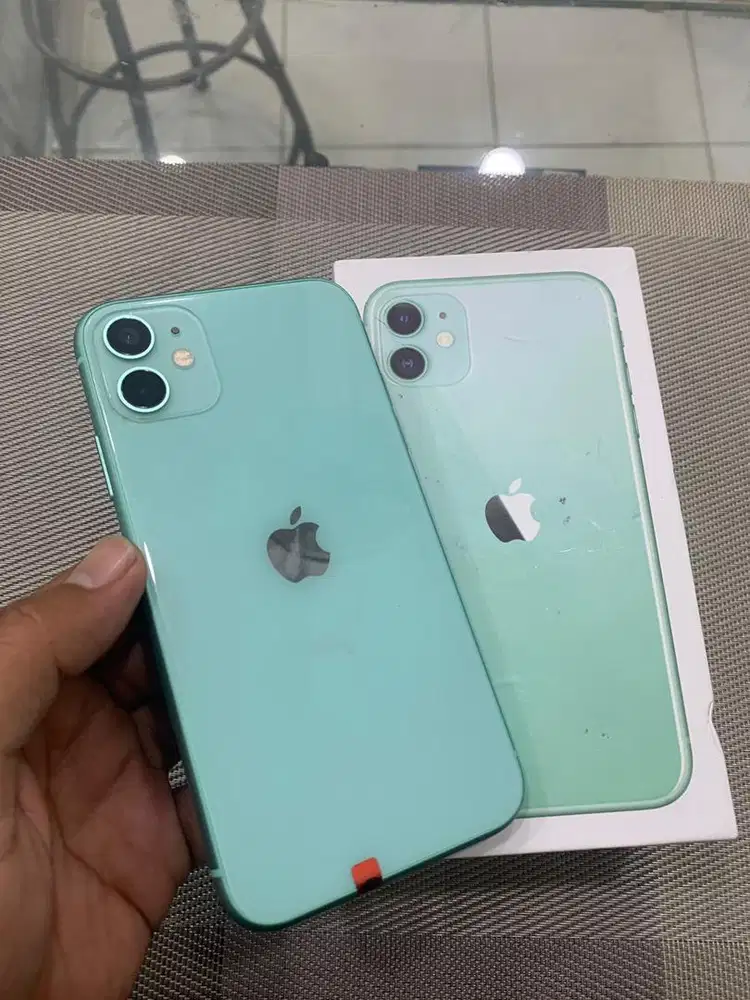 Iphone 11 128 fulset lengkap all operator