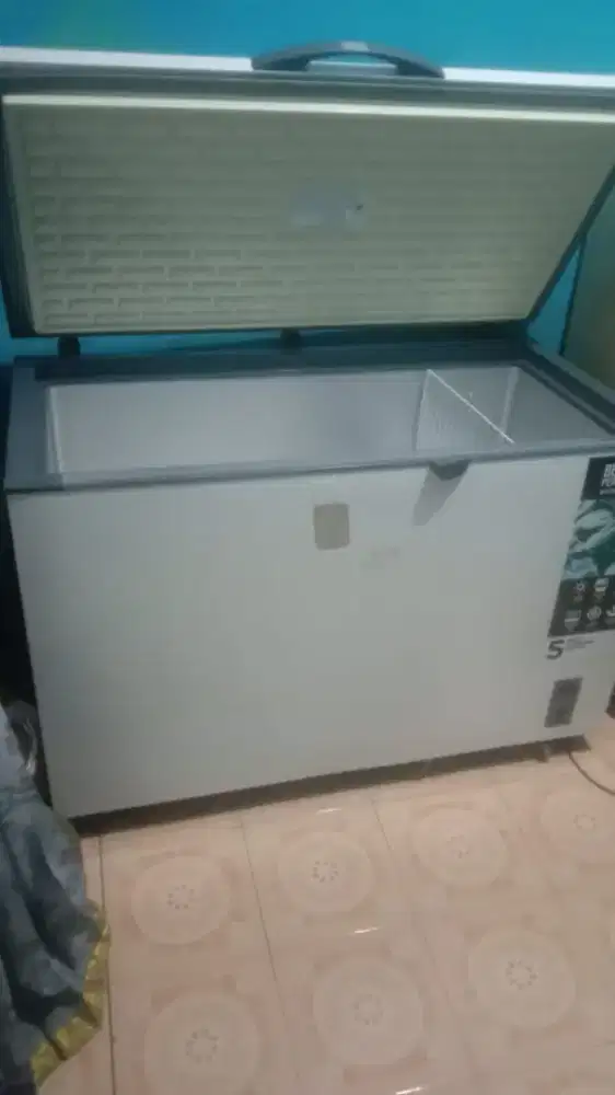 Jual bu freezer box kapasitas 386 liter normal no kendala