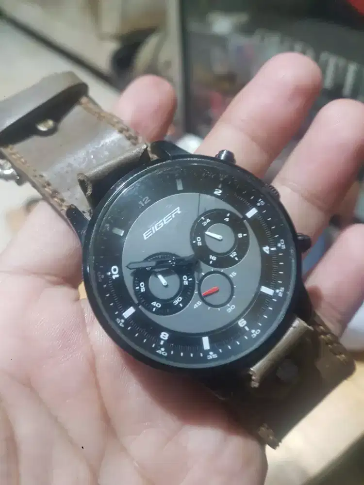 jam.eiger targa habis batre