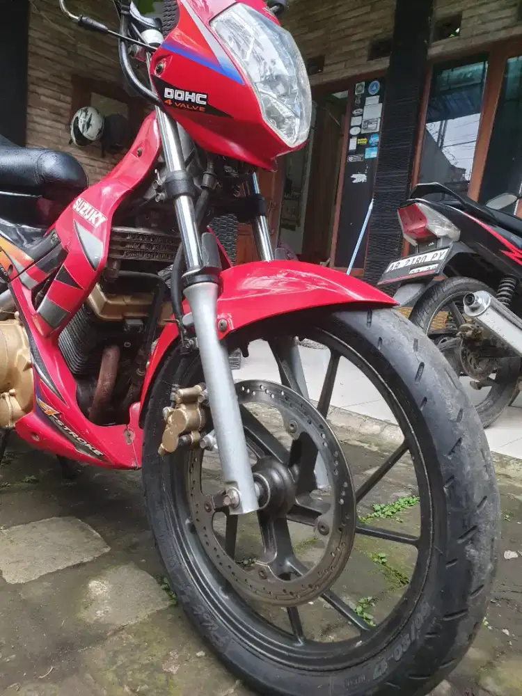 Jual motor ke sayangan suzuki satria fu cbu Thailand 2005 ss kumplit