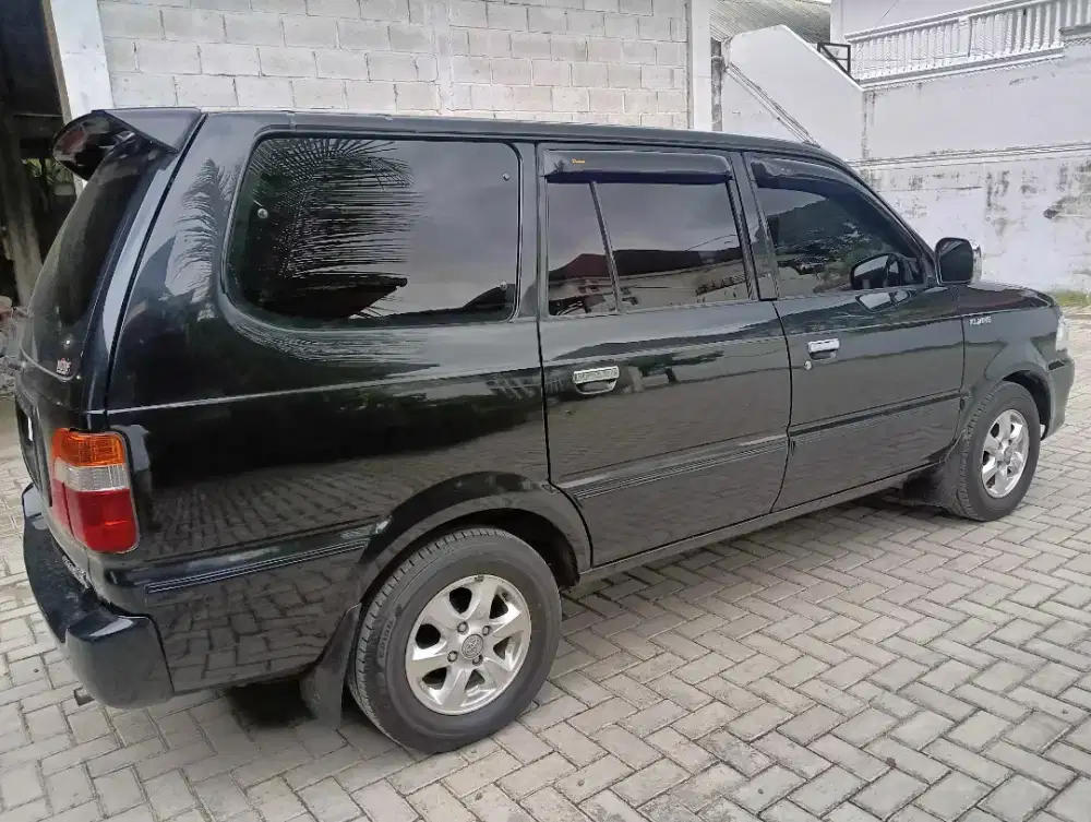 Kijang Kapsul LGX 1.8 2003