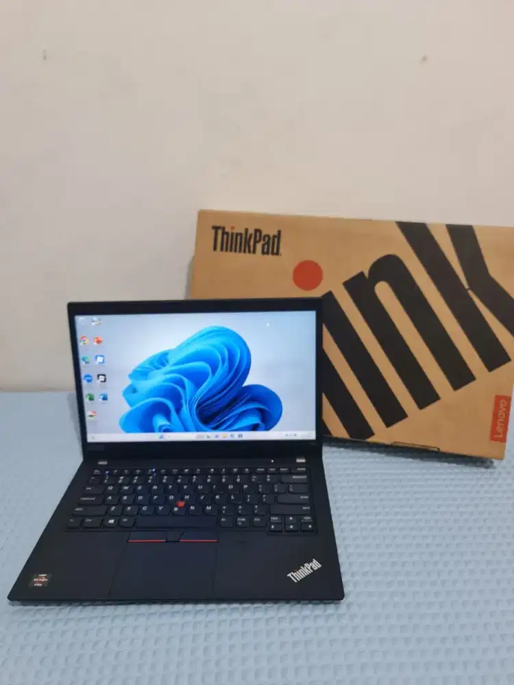 THINKPAD T490 RYZEN 5 PRO 3200 VGA 2GB MURAH