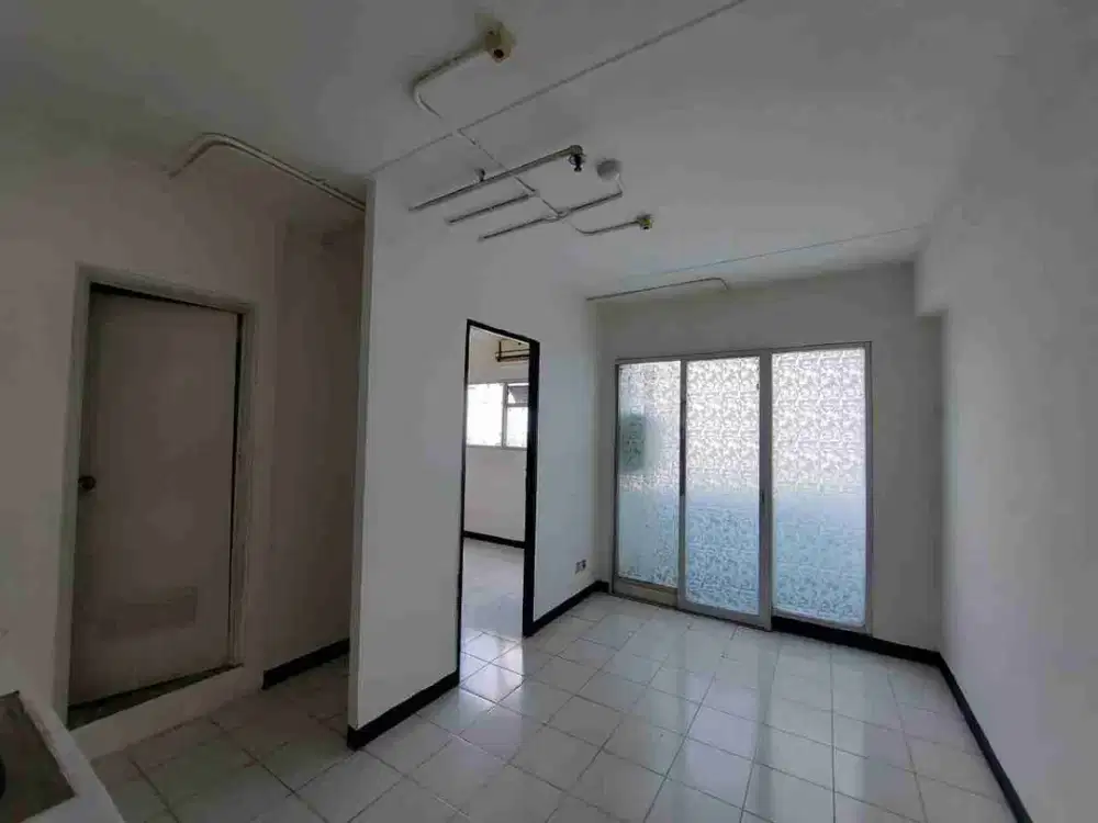 DISEWAKAN TAHUNNA APARTEMEN SENTRA TIMUR KOSONGAN