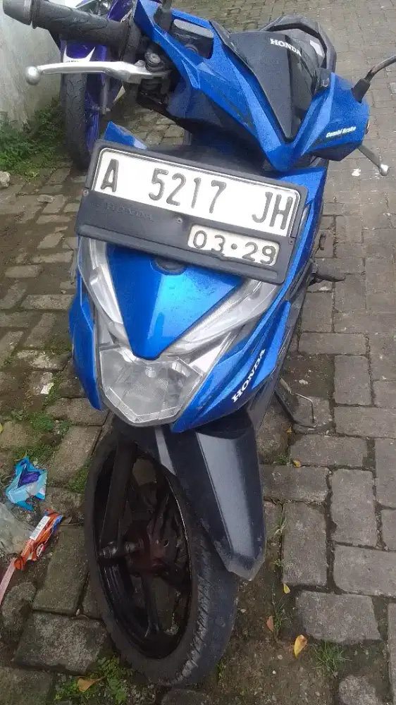 over kredit motor honda beat