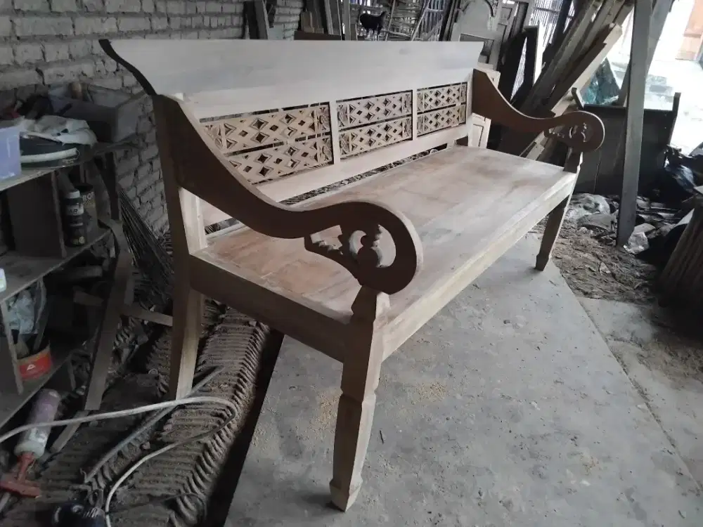 Bangku risban jati lawas