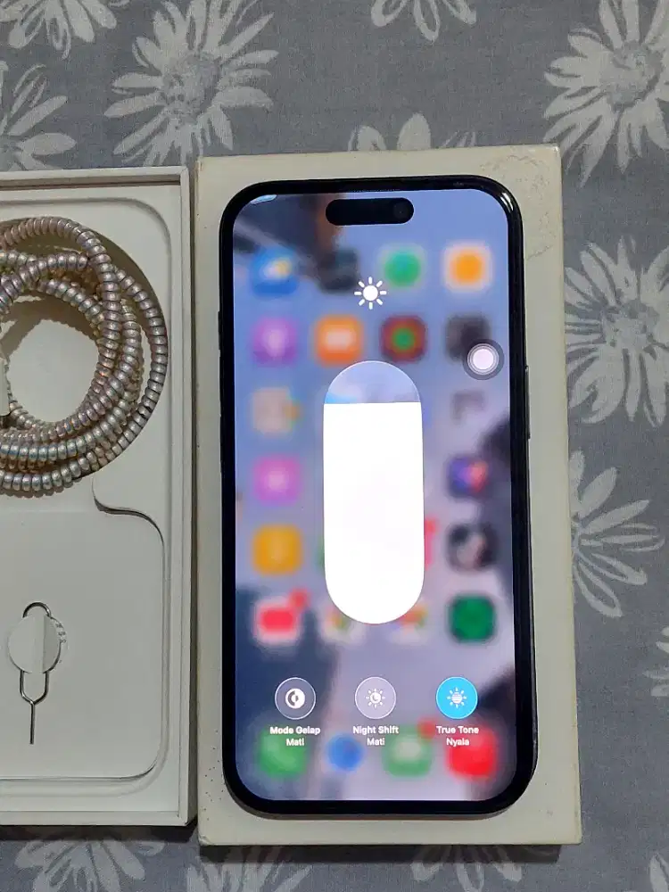 IPHONE 15 128 GB RESMI INDO fullset