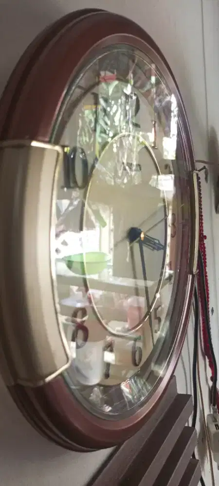 Jam dinding Seiko Original