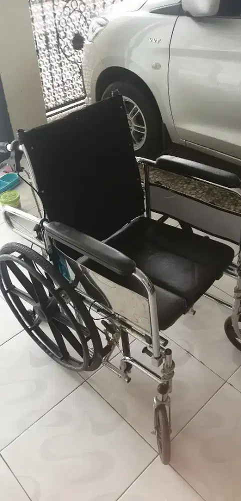 Kursi Roda masih sangat bagus dan kokoh
