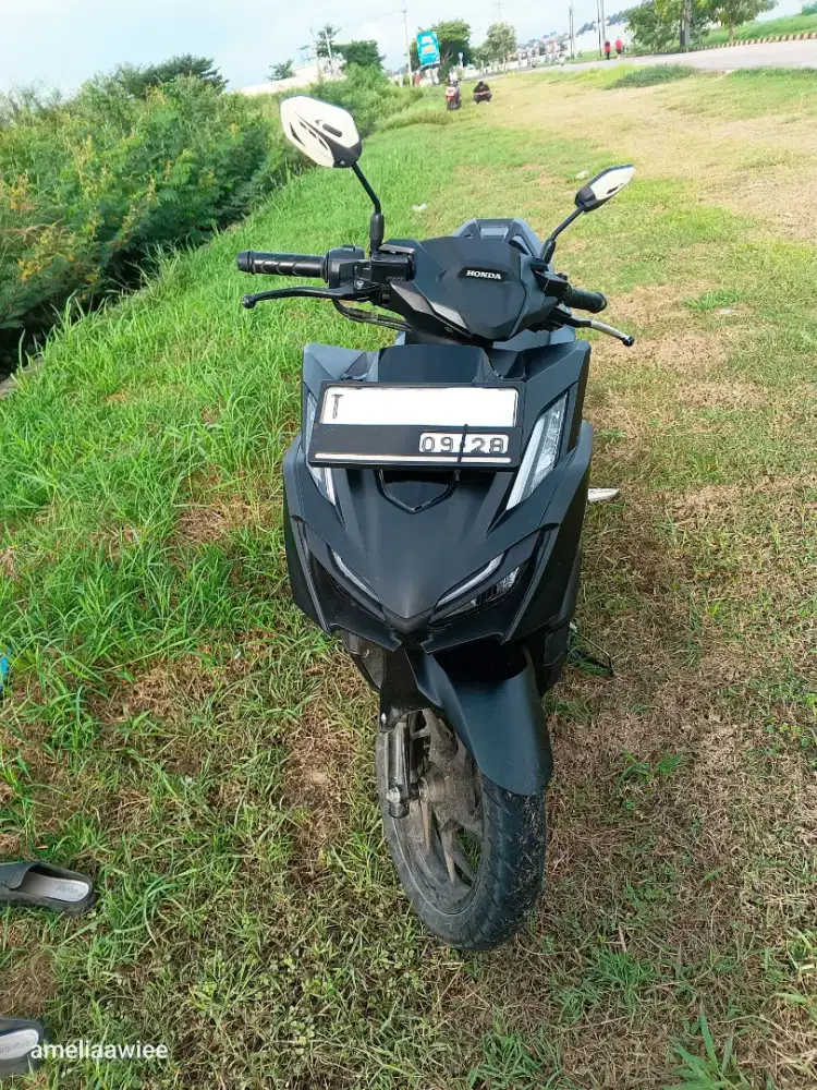 Di Jual cepat! Honda Vario 160 versi ABS tahun 2023