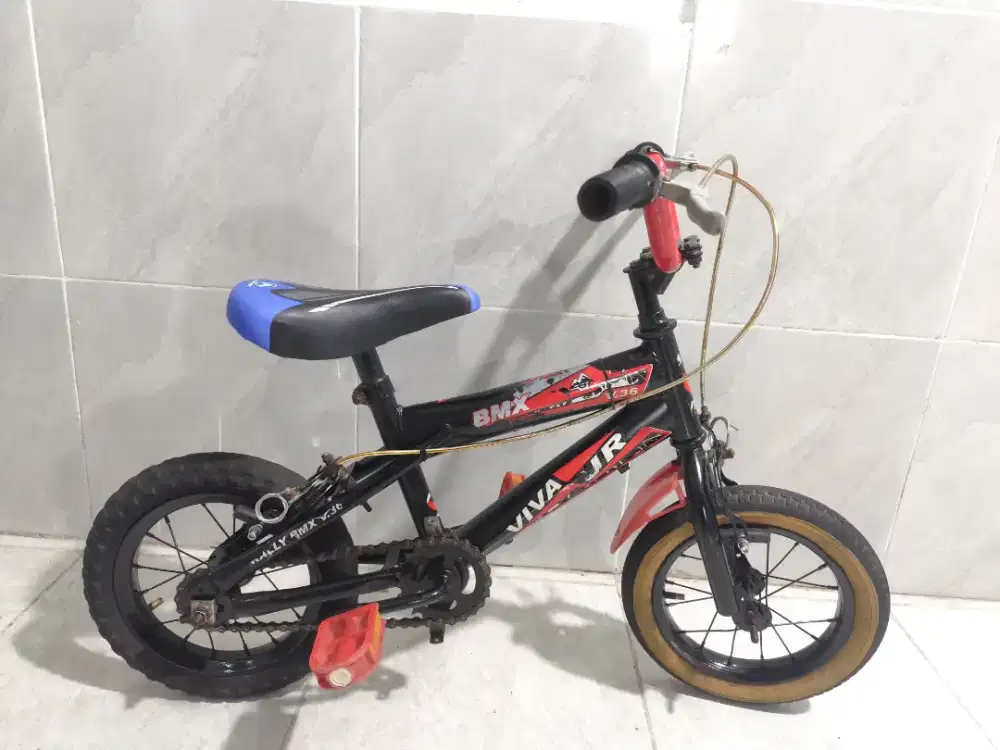 Sepeda bmx ukuran 12 siap pakai