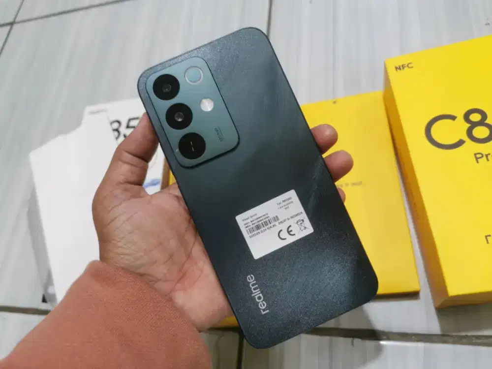 Realme C85 Pro
Ram 8+16/128